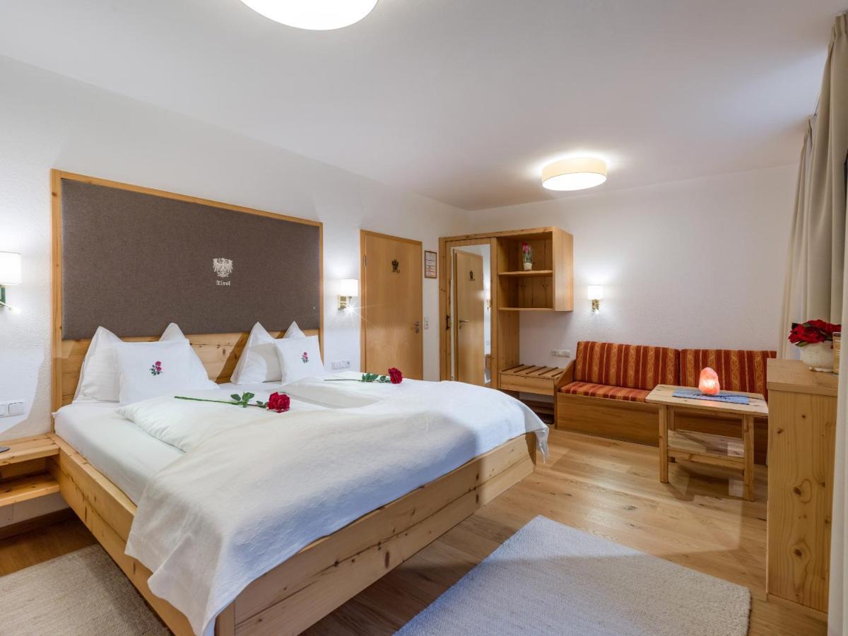 Gartenhotel Rosenhof Bei Kitzbuehel Oberndorf in Tirol Eksteriør bilde
