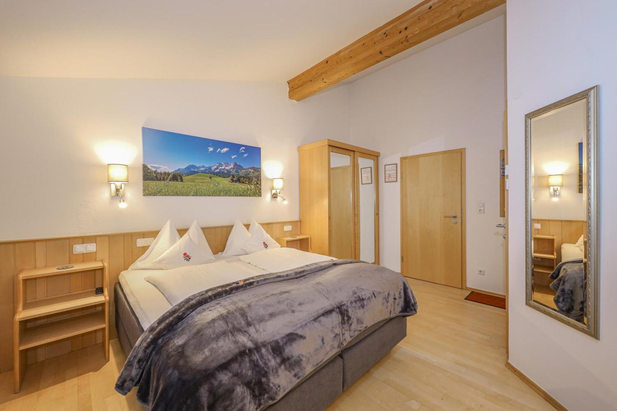 Gartenhotel Rosenhof Bei Kitzbuehel Oberndorf in Tirol Rom bilde
